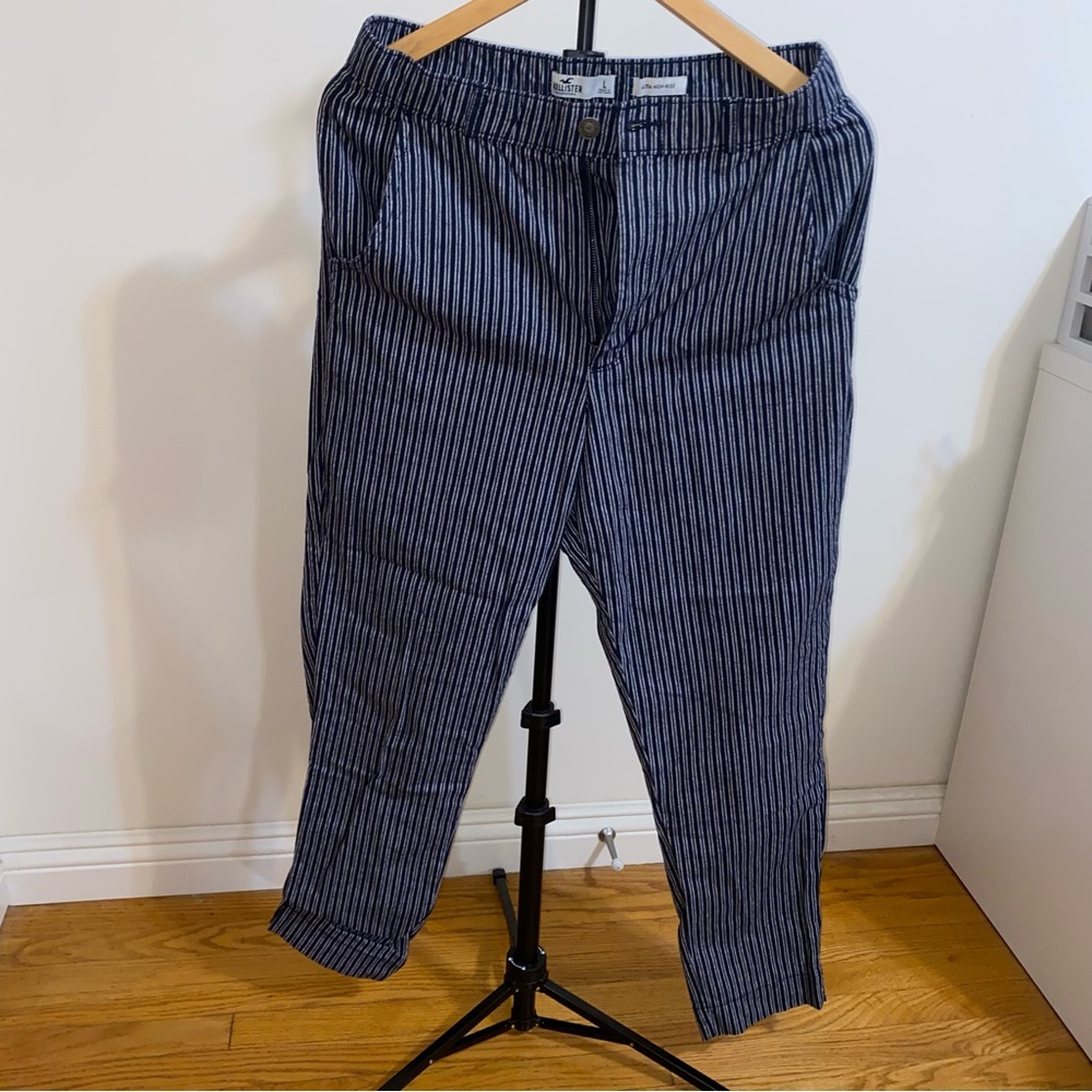 HOLLISTER NAVY BLUE ultra high rise STRIPED PANTS